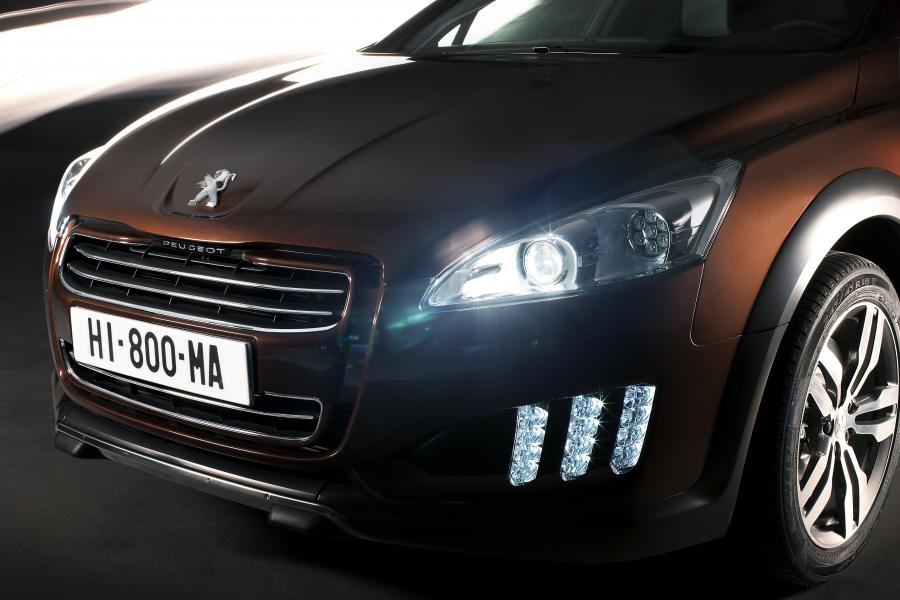  Peugeot 508 RXH 2012 года  (фото 35 из 93)